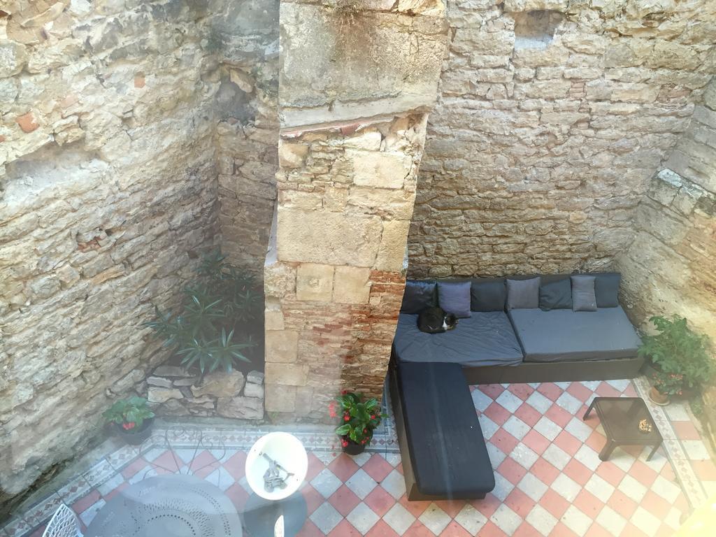 B&B Le Chat Qui Dort Montricoux Kültér fotó